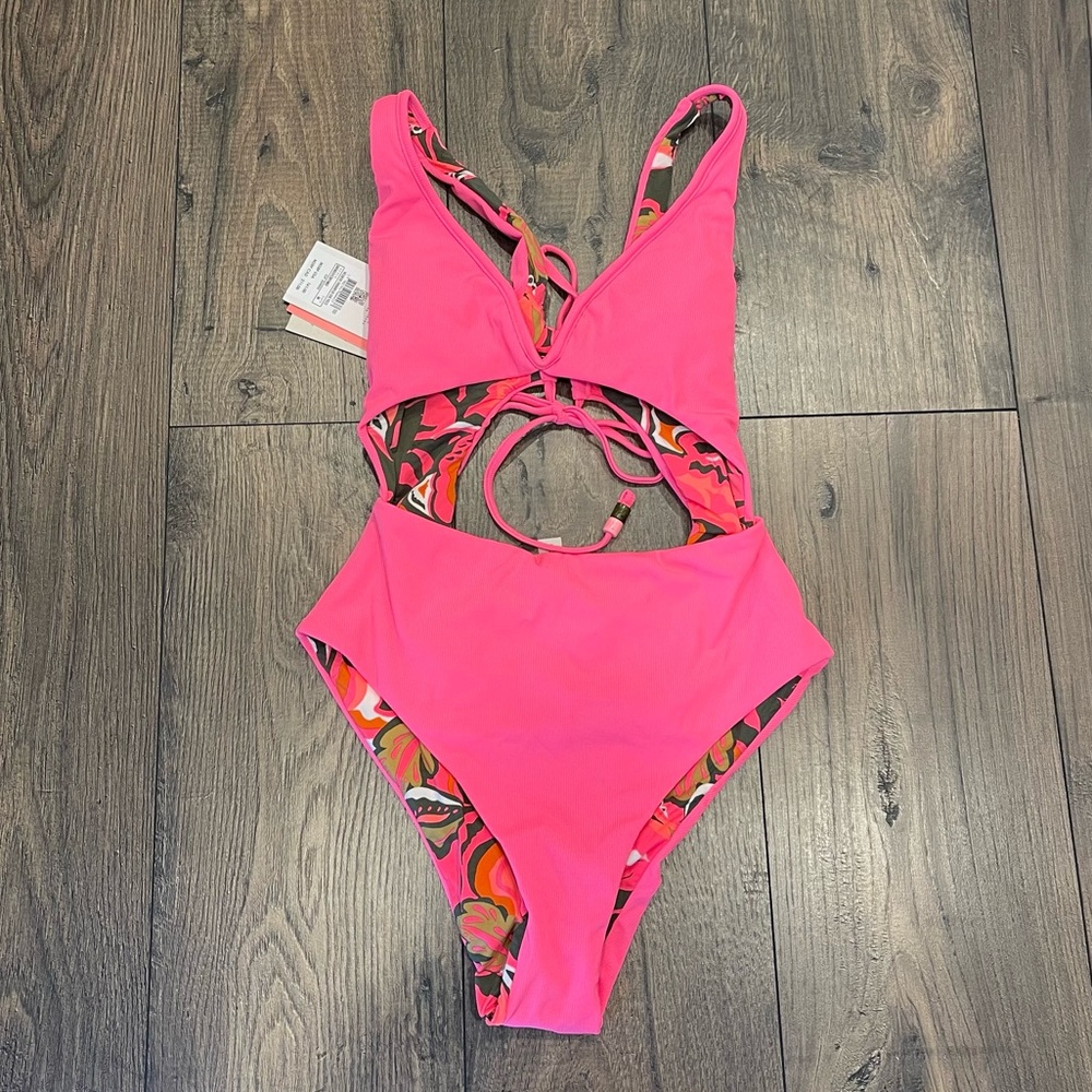 Maaji Pink Reversible One Piece Swimsuit - NEVER WORN!